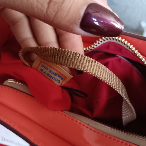 NWT Dooney & Bourke Shoulder Bag - Picture 13 of 17